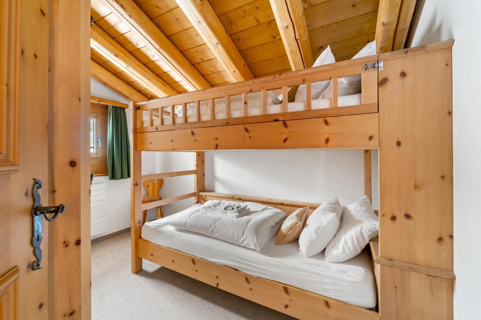 Chalet St Moritz Madulain Екстериор снимка